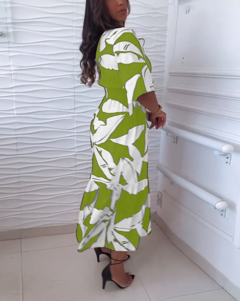 Robe élégante à col en V, manches trois-quarts et cordon de serrage