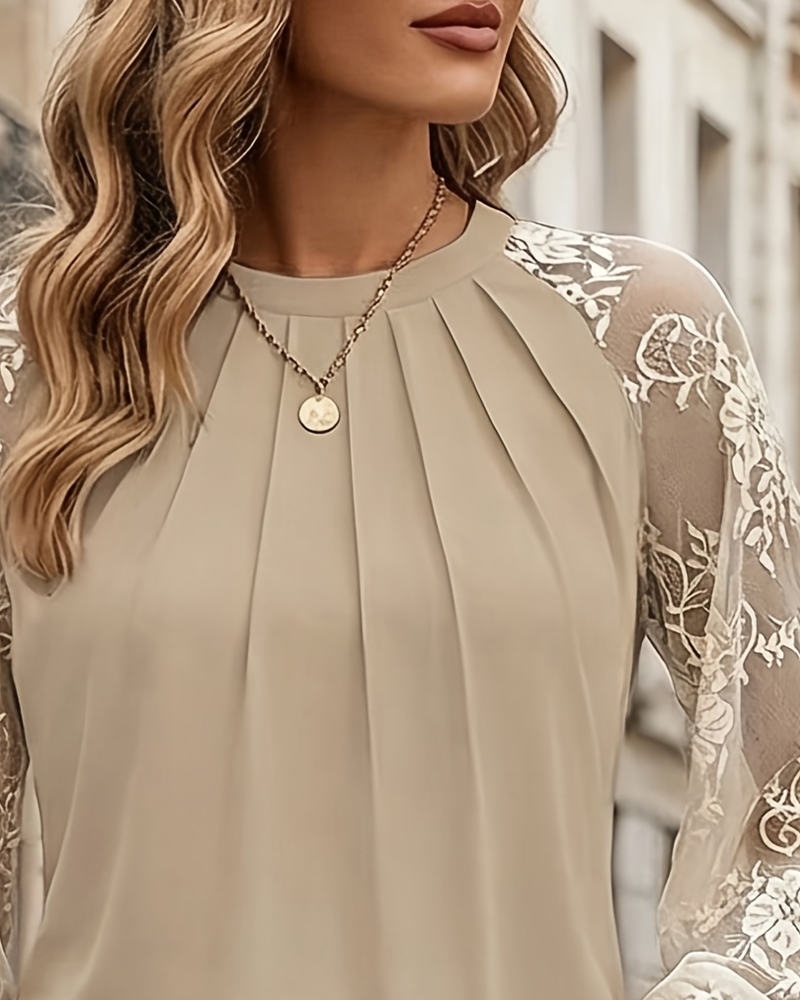 Blouse Col Rond Froncé Dentelle Patchwork