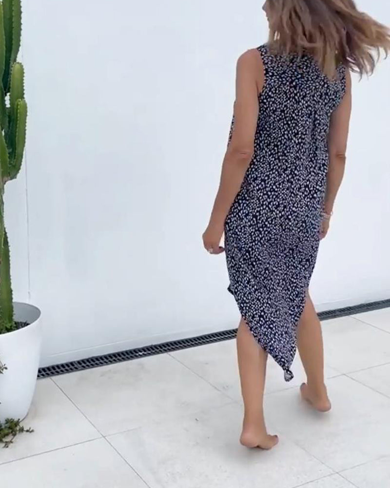 Robe imprimée sans manches col V