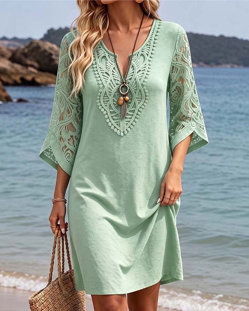 Robe Col-V Dentelle Uni