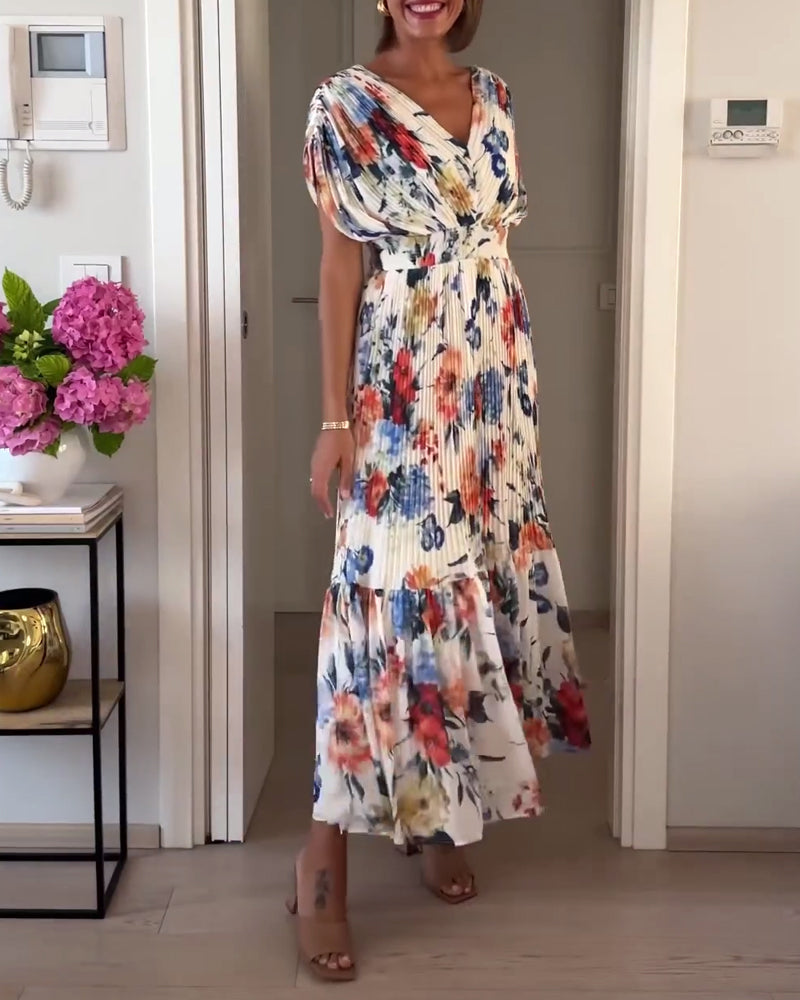 Robe élégante plissée à imprimé floral coloré