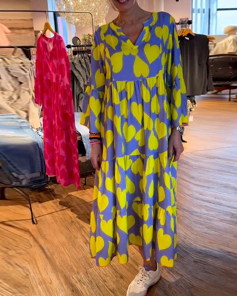 Robe imprimée à motif coeur et col en V