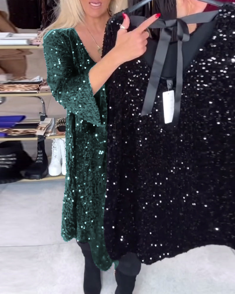 Robe En Velours Pailletée Avec Décolleté Large