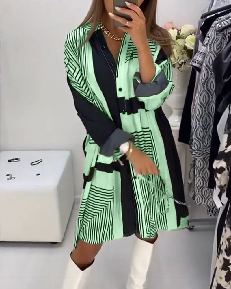 Robe avec boutons et imprimé