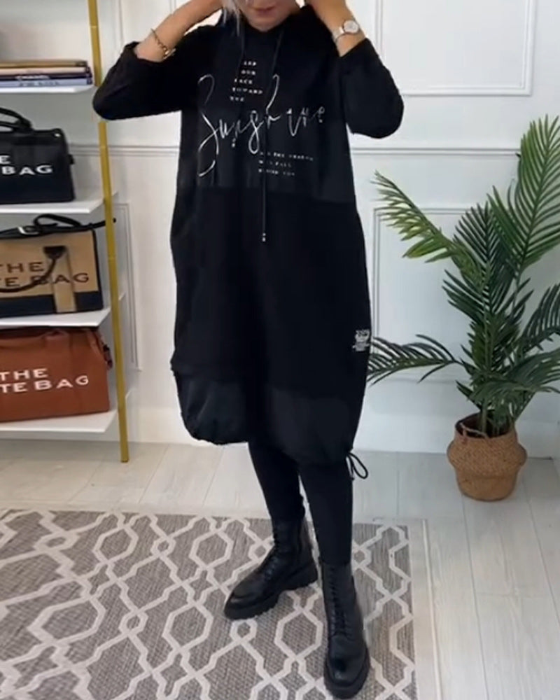 Robe décontractée à capuche avec imprimé lettres en blocs de couleurs et poche