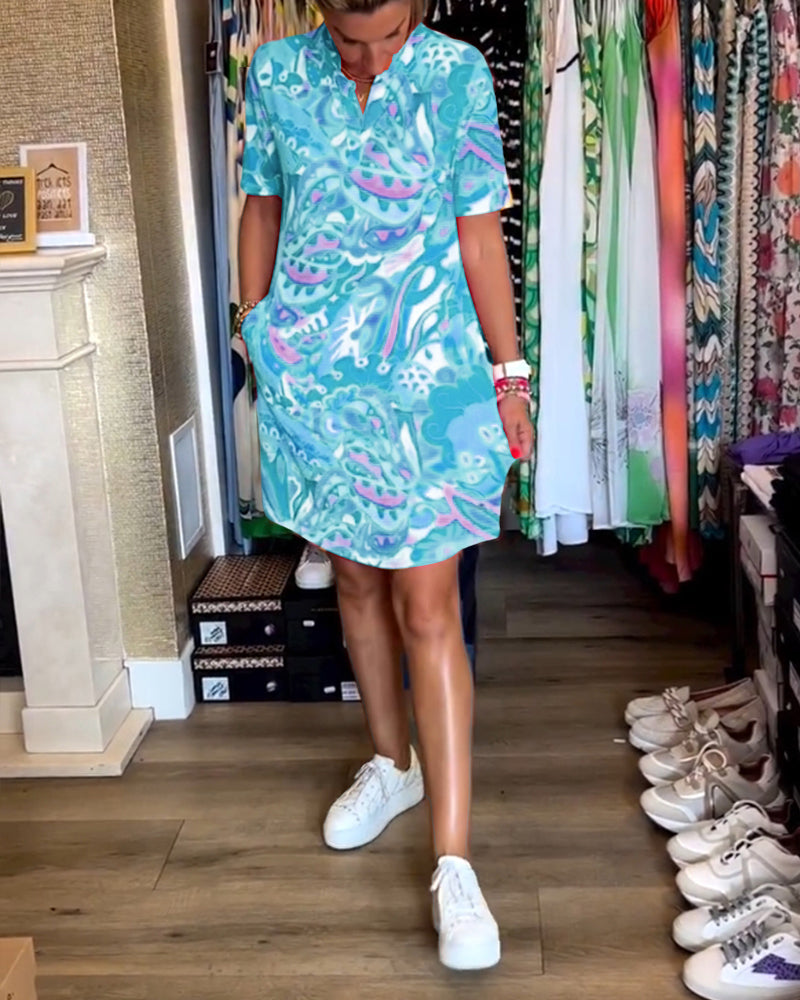 Robe avec poches et imprimés et manches courtes