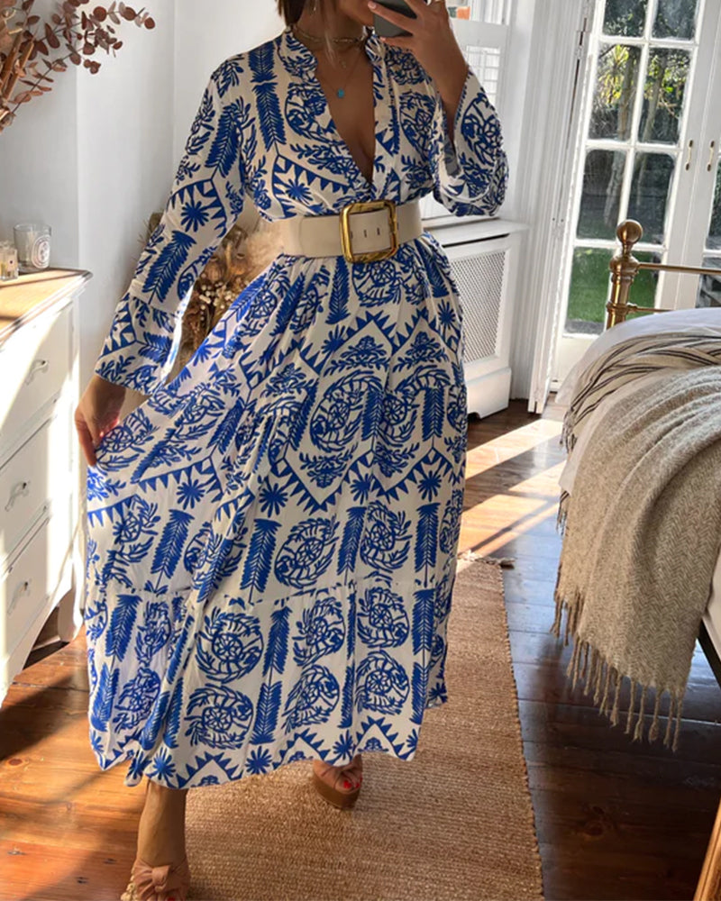 Robe à manches longues avec col en V