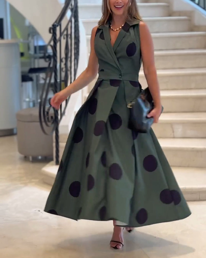 Robe élégante de couleur unie à revers sans manches