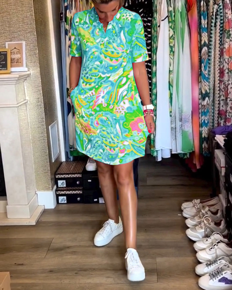 Robe avec poches et imprimés et manches courtes