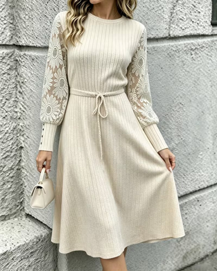 Robe Col Rond Attacher Mode