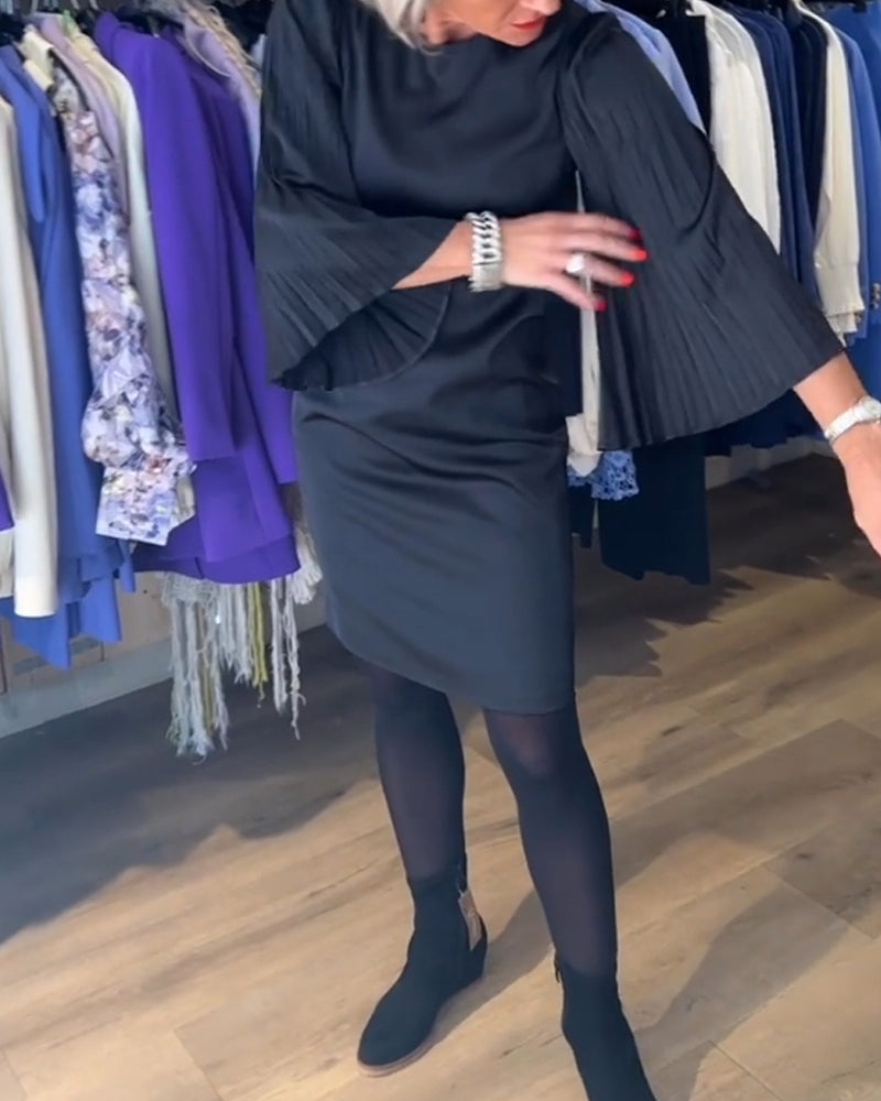 Robe à manches cloche et col rond