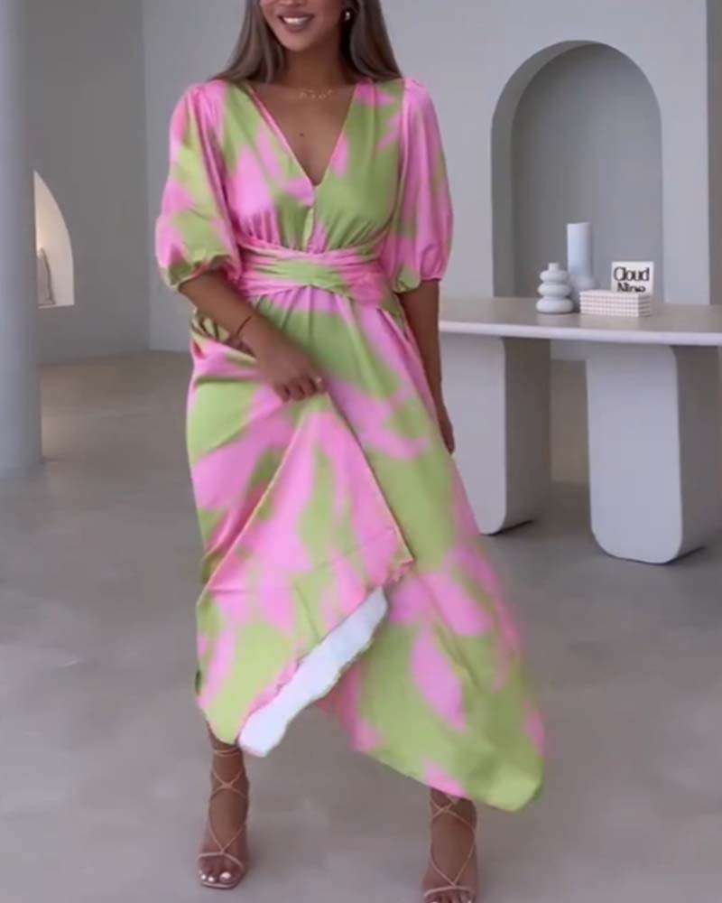 Robe élégante imprimée à manches mi-longues et décolleté en V