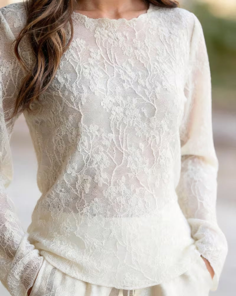 Blouse Col Rond Dentelle Sheer Ajusté