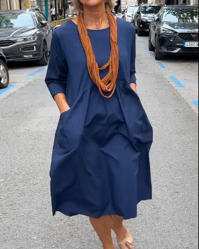 Robe de cou rond avec des poches