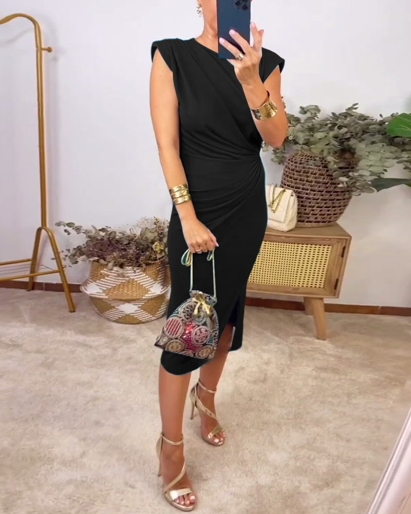 Robe couleur unie fendue plissée sans manches