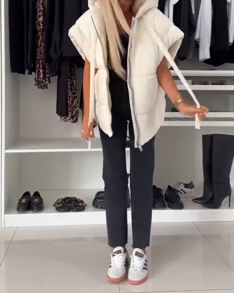 Vestes matelassées à manches courtes avec fermeture éclair et capuche de couleur unie