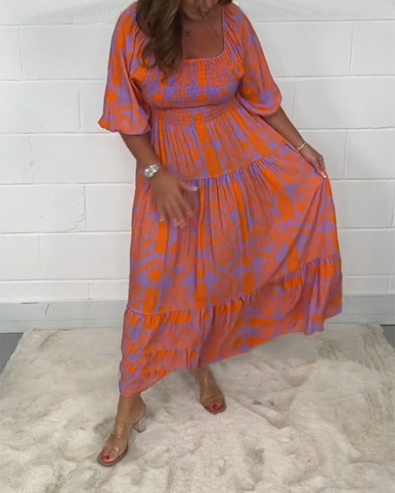 Robe à manches mi-longues et col carré