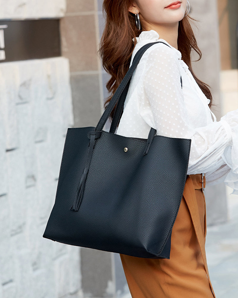 Capacité avec sac à bandoulière à pampilles de couleur unie avec grand