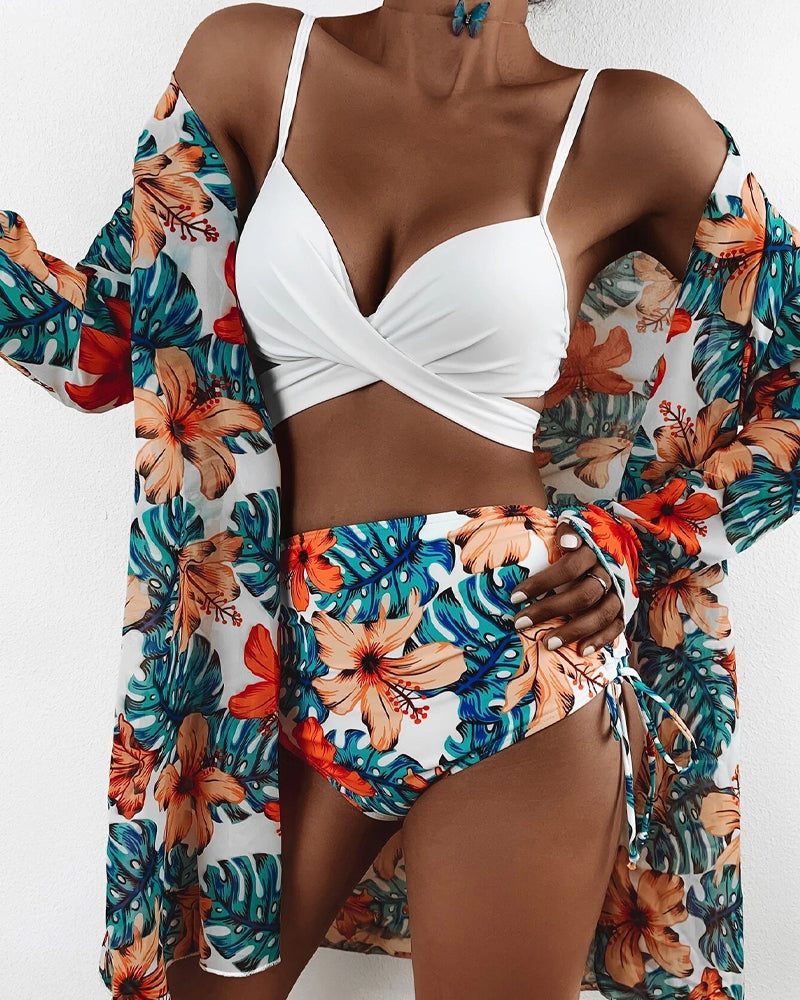 Bikinis et cache-maillots à imprimé floral