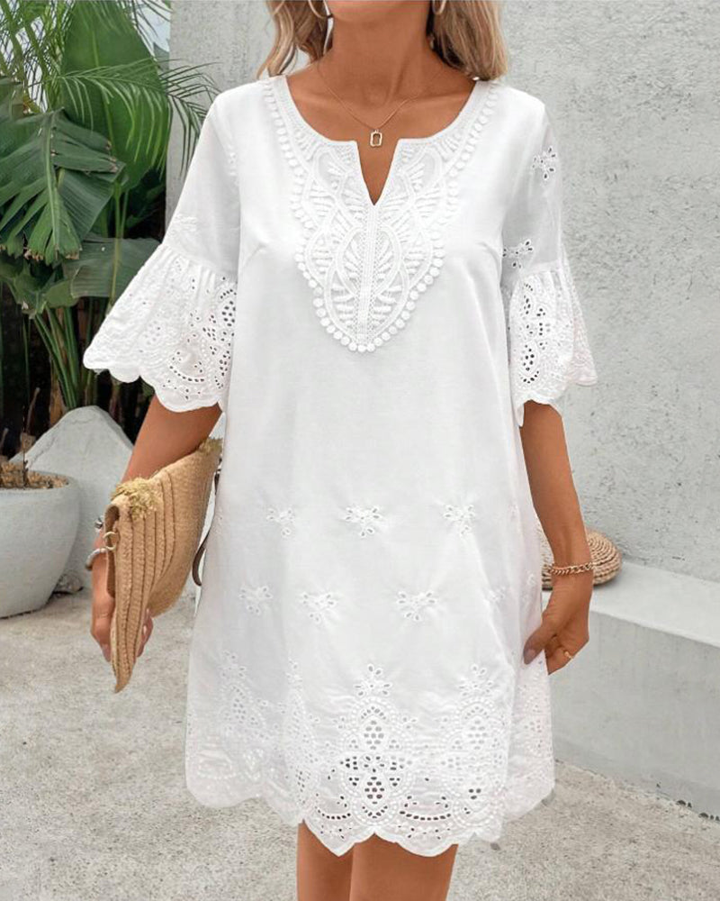 Robe Creux Dentelle Manches À Cinq Points