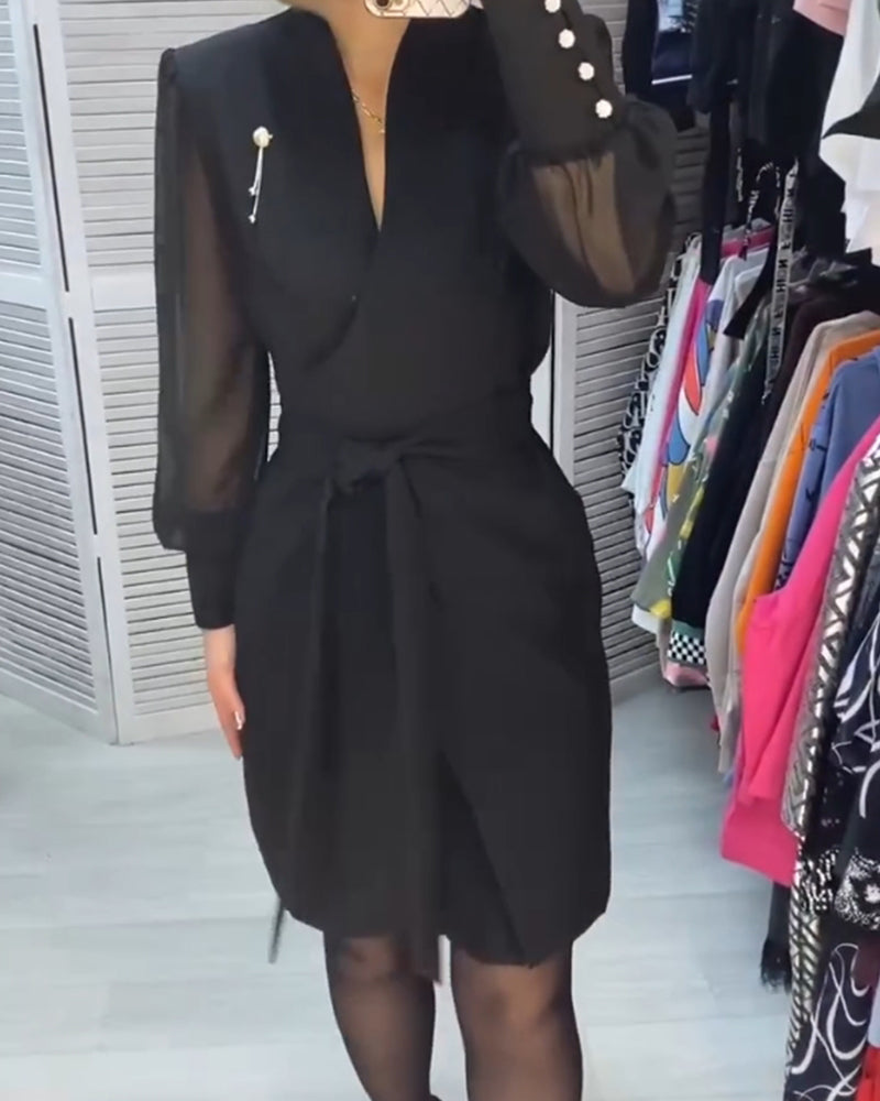Robe transparente décontractée avec col en V