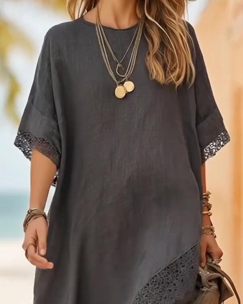 Robe Asymétrique Avec Panneaux En Dentelle
