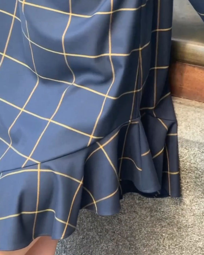 Robe vintage à carreaux avec encolure ronde