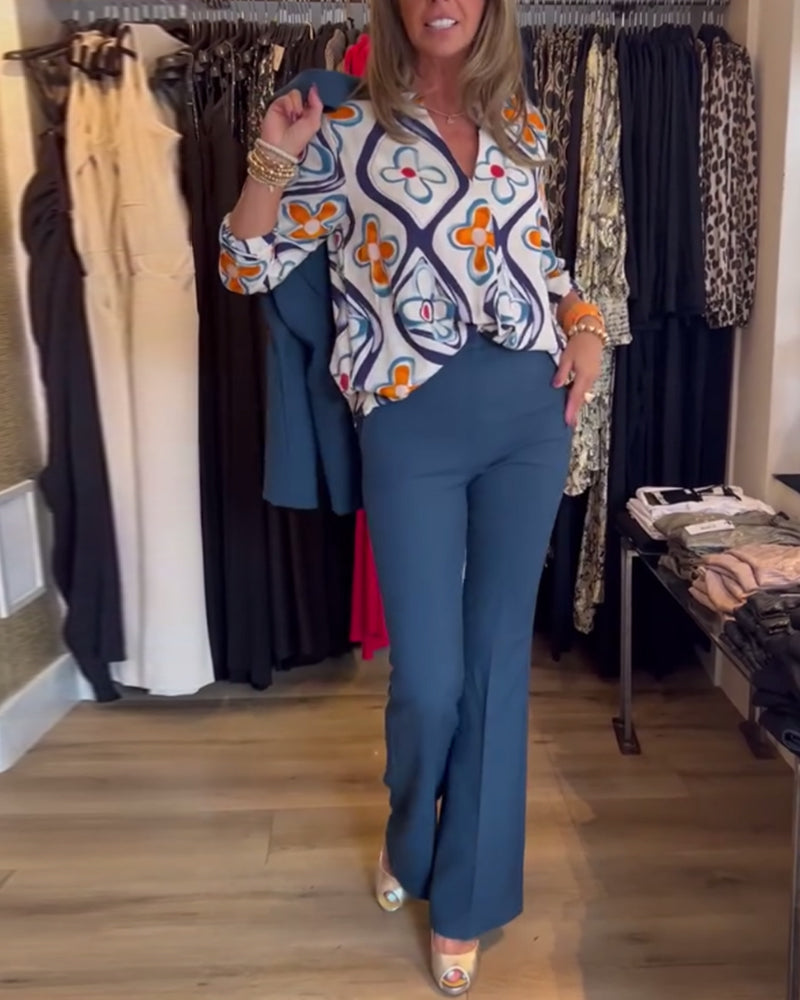 Blouse à col en V et à motif floral