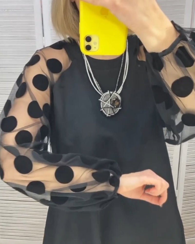 Robe au style élégant et à motif à pois