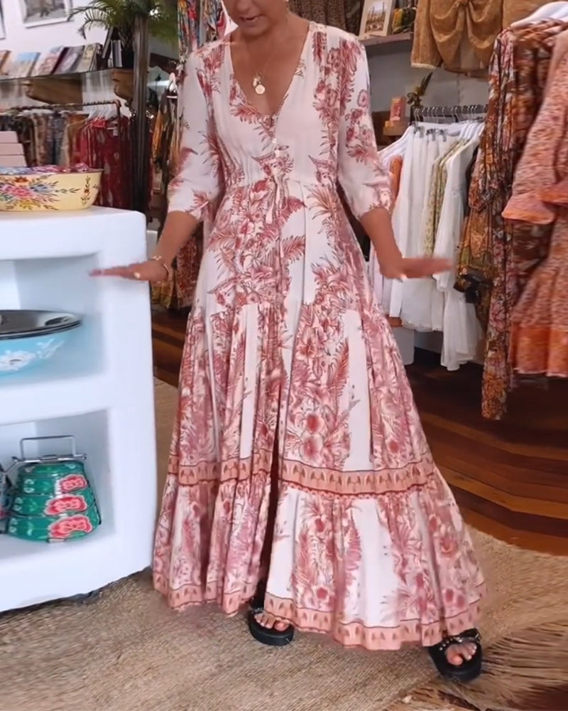 Robe à manches 3/4 et décolleté en V profond