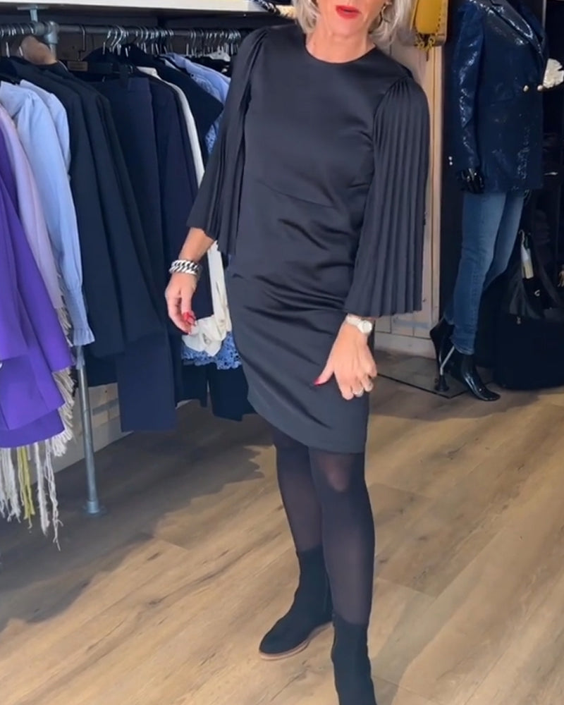 Robe à manches cloche et col rond