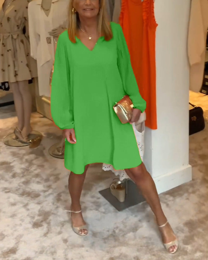 Robe col en V à manches lanternes de couleur unie