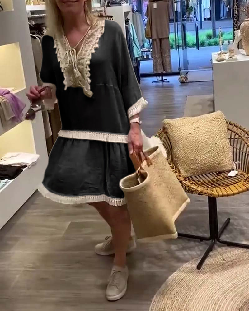 Robe décontractée à franges et col en V en dentelle