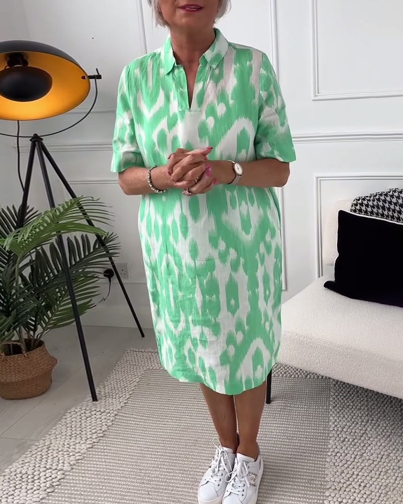 Robe imprimée à manches courtes et revers