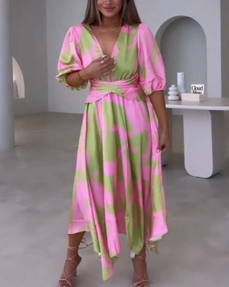 Robe élégante imprimée à manches mi-longues et décolleté en V