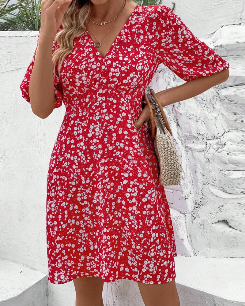 Robe Fleurie Col V Courte