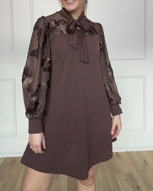 Robe À Manches Longues Et Nœud À Attacher