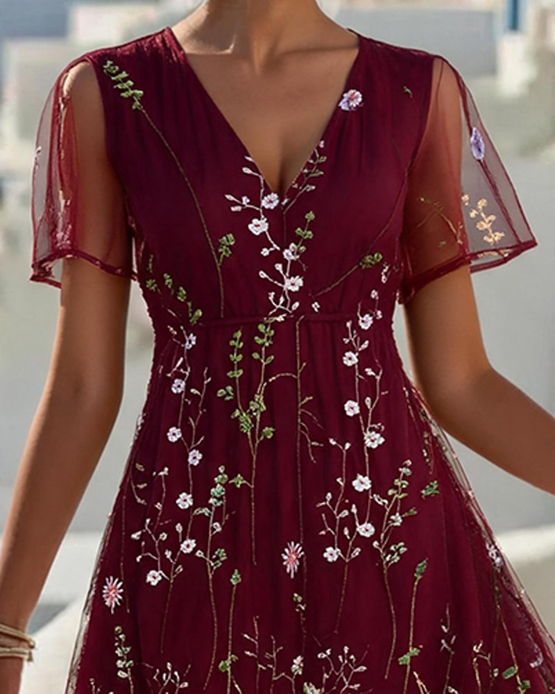 Robe Sheer Fleurie Jupe Ample