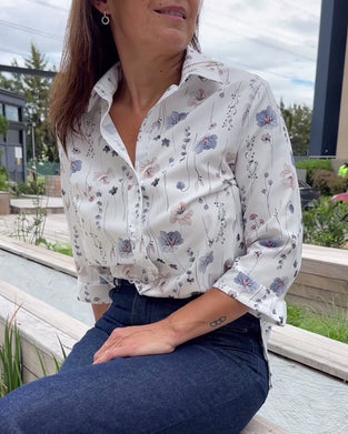 Chemise élégante à manches trois-quarts à revers et imprimé floral