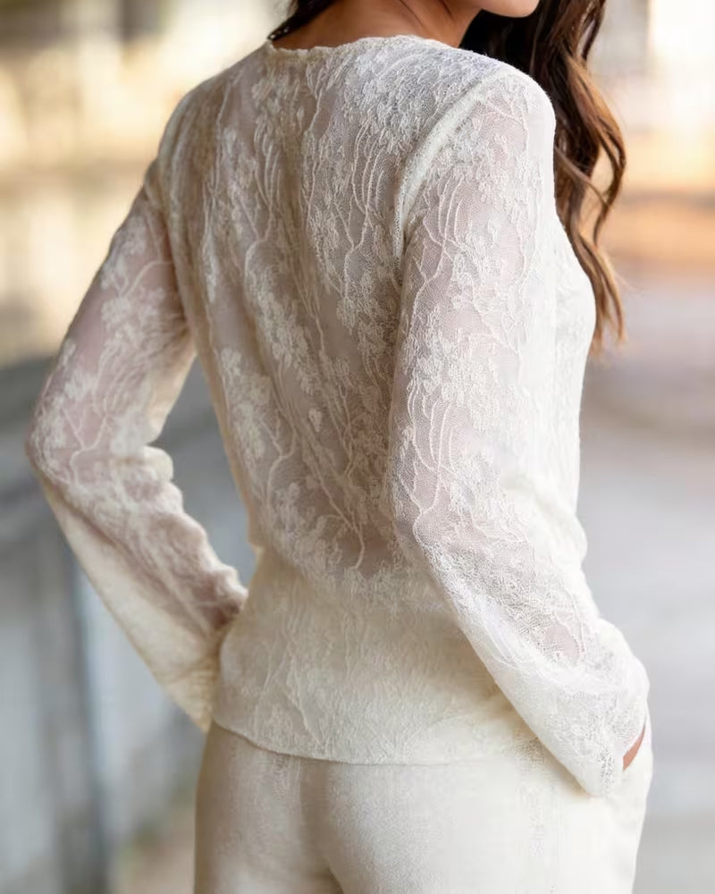 Blouse Col Rond Dentelle Sheer Ajusté