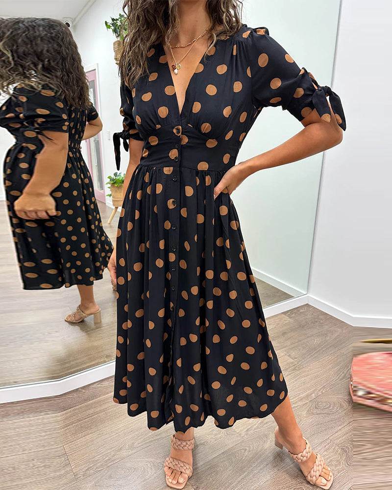Robe à décolleté V profond et à pois