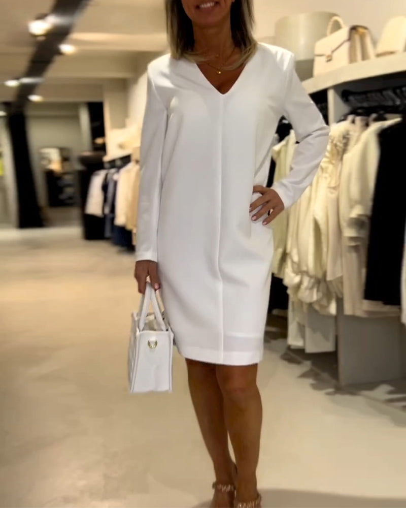 Robe droite longueur genou avec manches longues