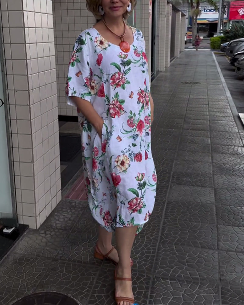 Robe à manches courtes à col rond et à motif floral