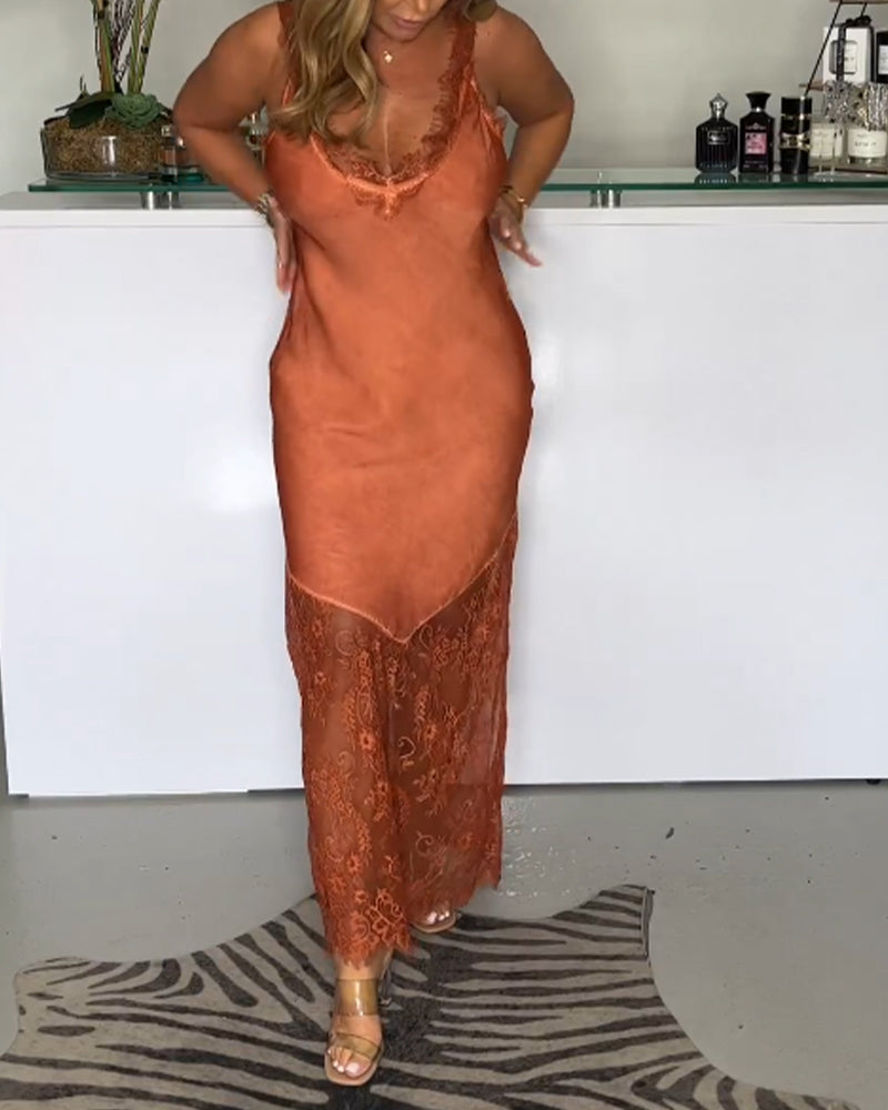 Robe à bretelles en dentelle de couleur unie