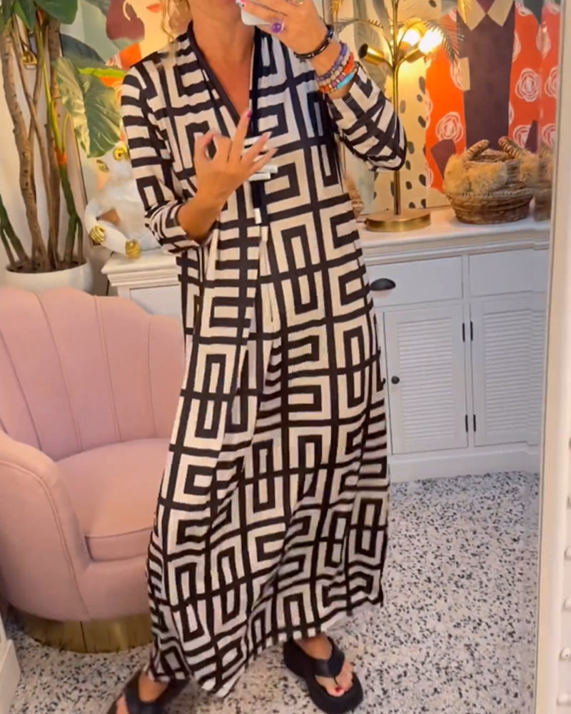 Robe à imprimé géométrique et col en V