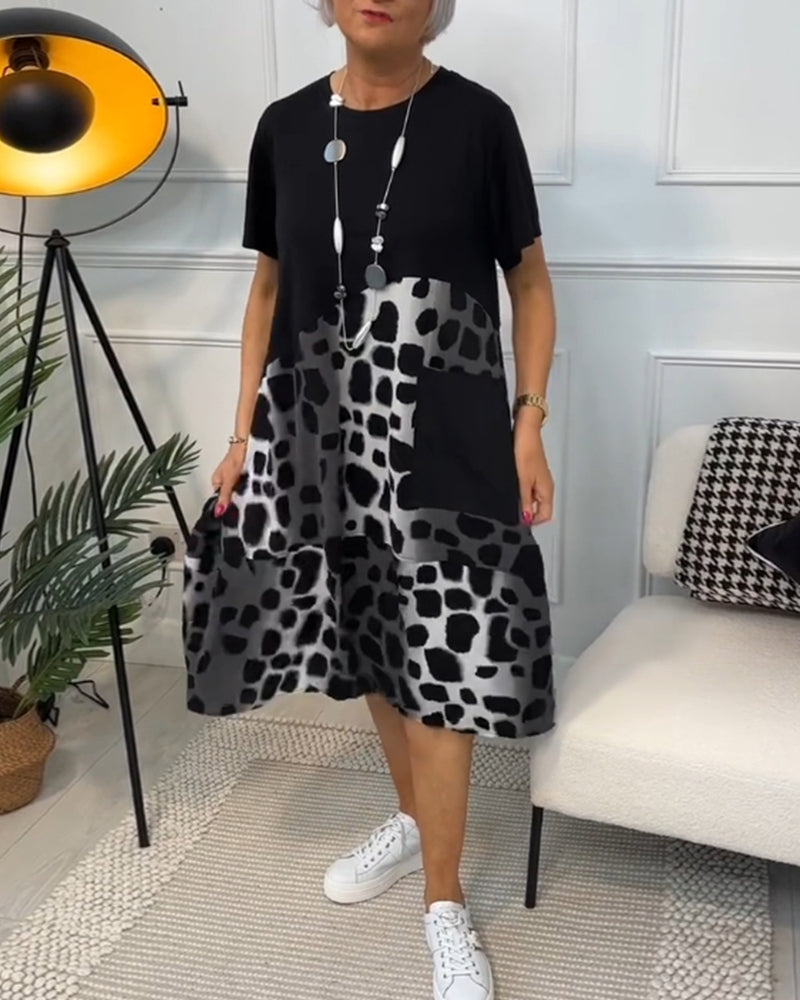Robe imprimée à manches courtes et col rond