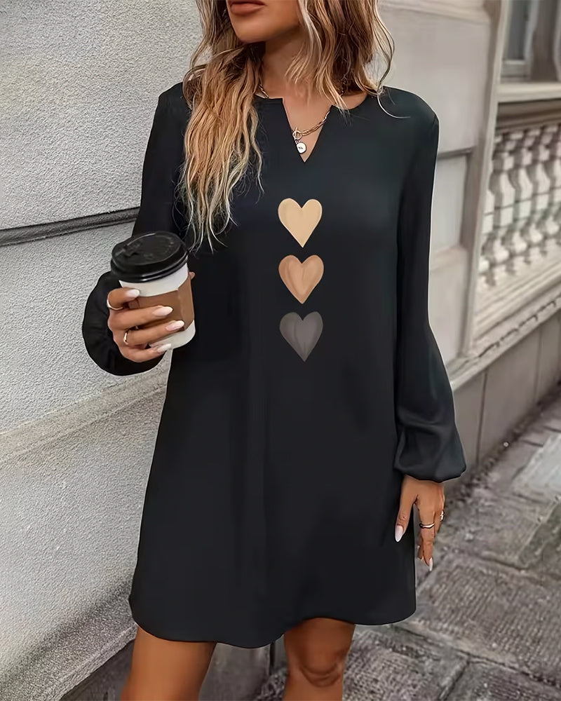 Robe Droite À Col En V Avec Design Cœur Amincissant