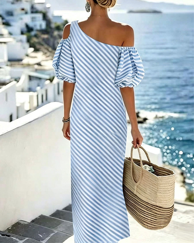 Robe Bleue Et Blanche Rayée Hors Épaule