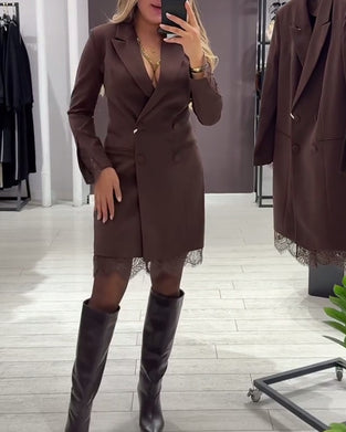 Robe À Col V Et Inserts Pour Le Travail