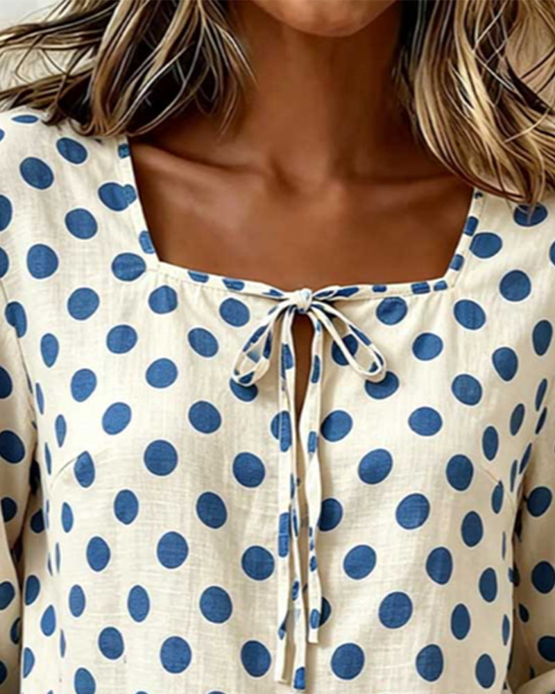 Chemisier Polka Dot Carré Encolure Cravate